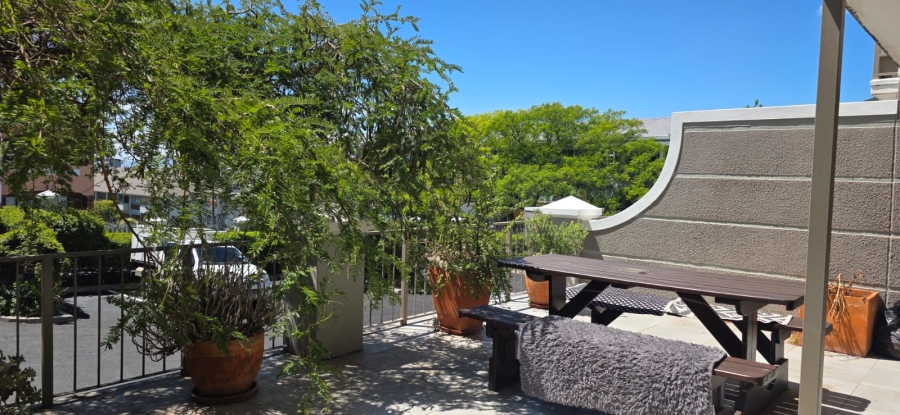 2 Bedroom Property for Sale in Gardens Western Cape